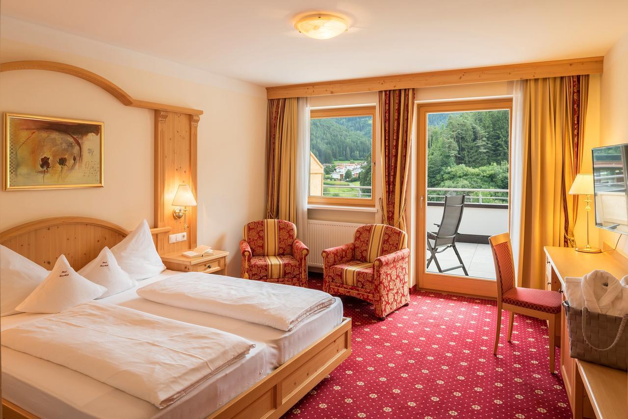 Hotel Kronblick Chienes Exteriör bild